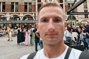 Алексей Санчук: «Эти клеи жутко воняли, от них кружилась голова. Кожа на пальцах высыхала, трескалась, и трещины кровоточили»